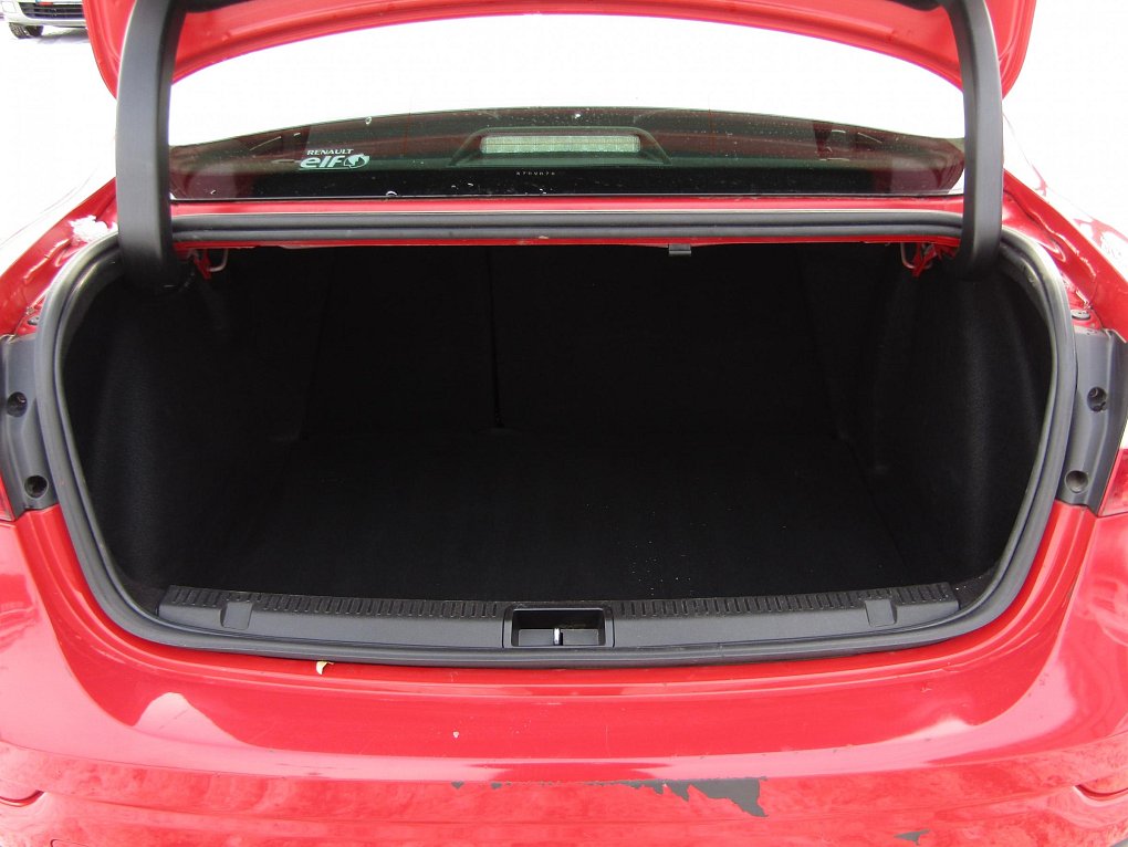 Renault Fluence 1.6i 