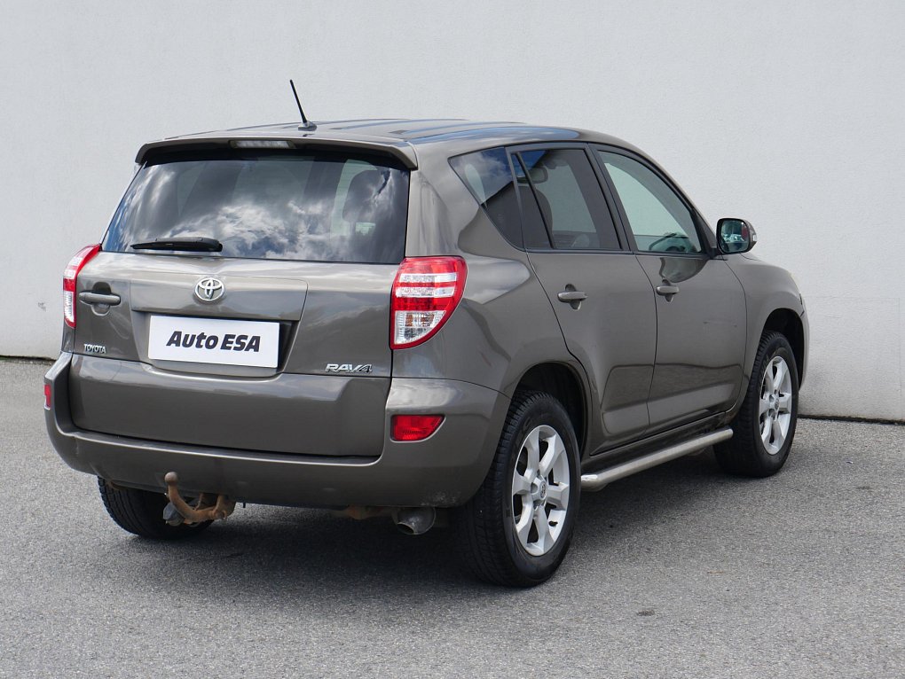 Toyota RAV4 2.0i  4X4