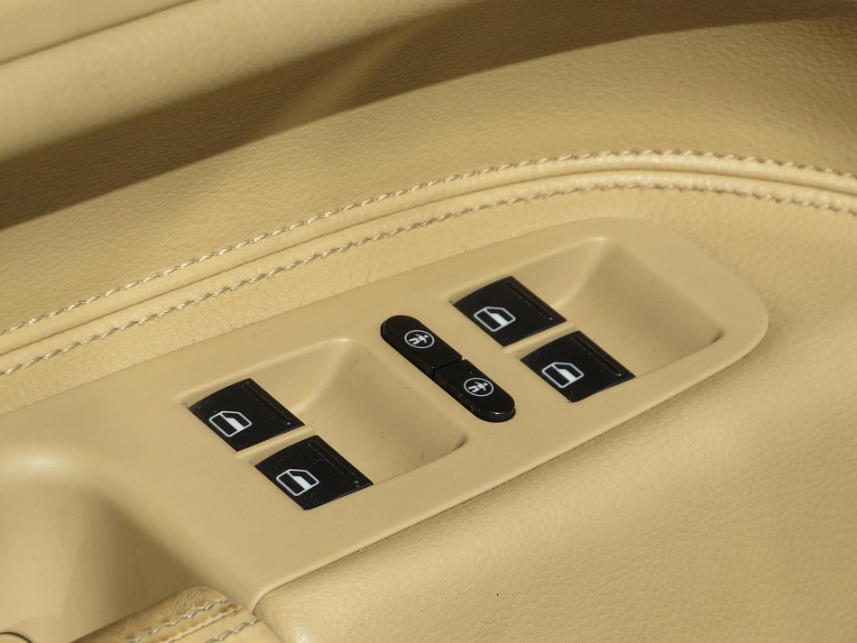 Volkswagen Touareg 3.0TDI 