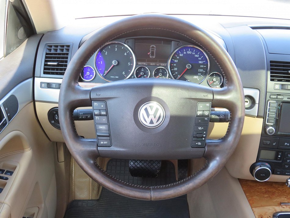 Volkswagen Touareg 3.0TDI 
