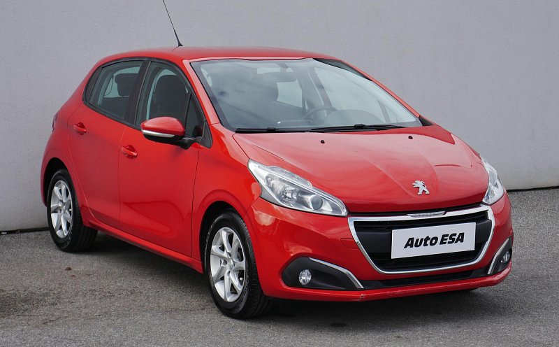 Peugeot 208 1.2 PT 