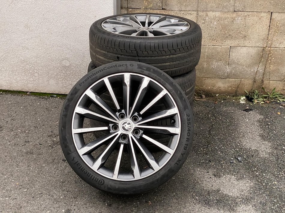 Škoda Superb III 2.0 TDi  4x4