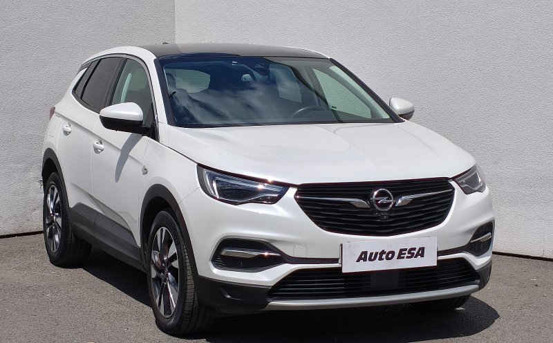 Opel Grandland X 1.2 PT Innovation