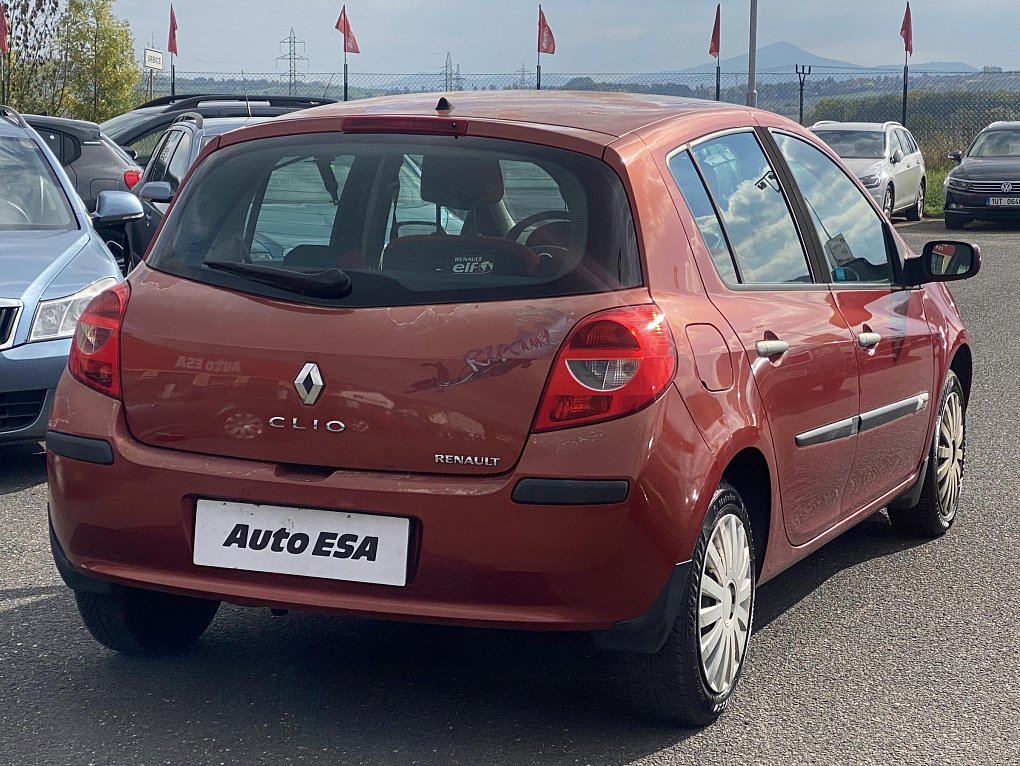 Renault Clio 1.2 i 