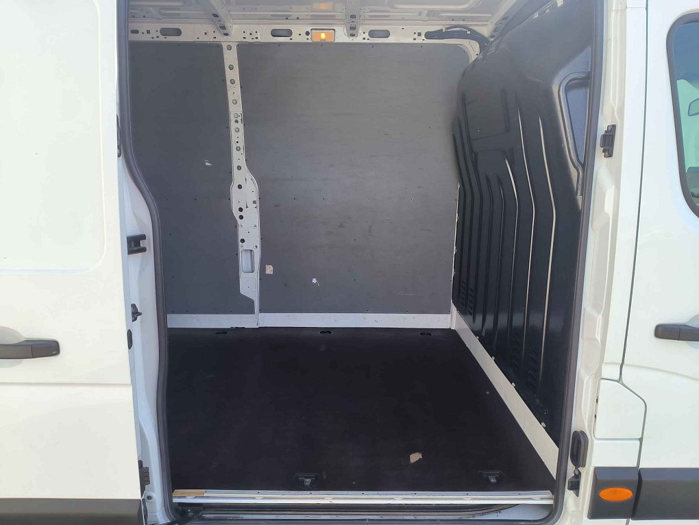Renault Master 2.3dCi Cool L3H2