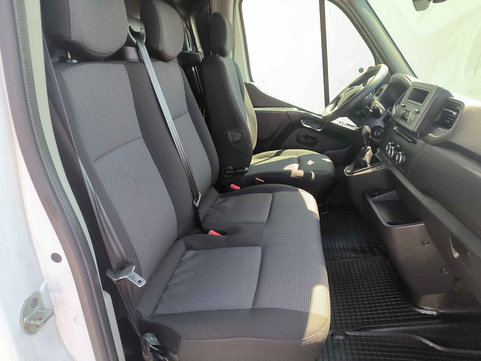 Renault Master 2.3dCi Cool L3H2