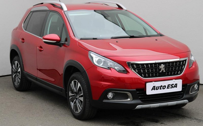 Peugeot 2008 1.2 i 
