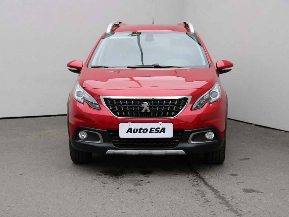 Peugeot 2008 1.2 i 