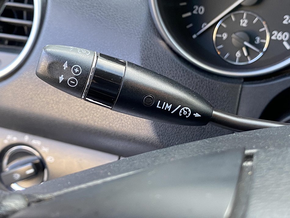 Mercedes-Benz Třída M 3.0 CDi  ML320 4Matic