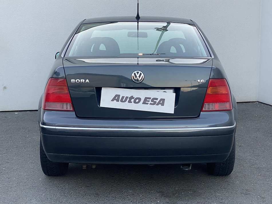 Volkswagen Bora 1.6i 
