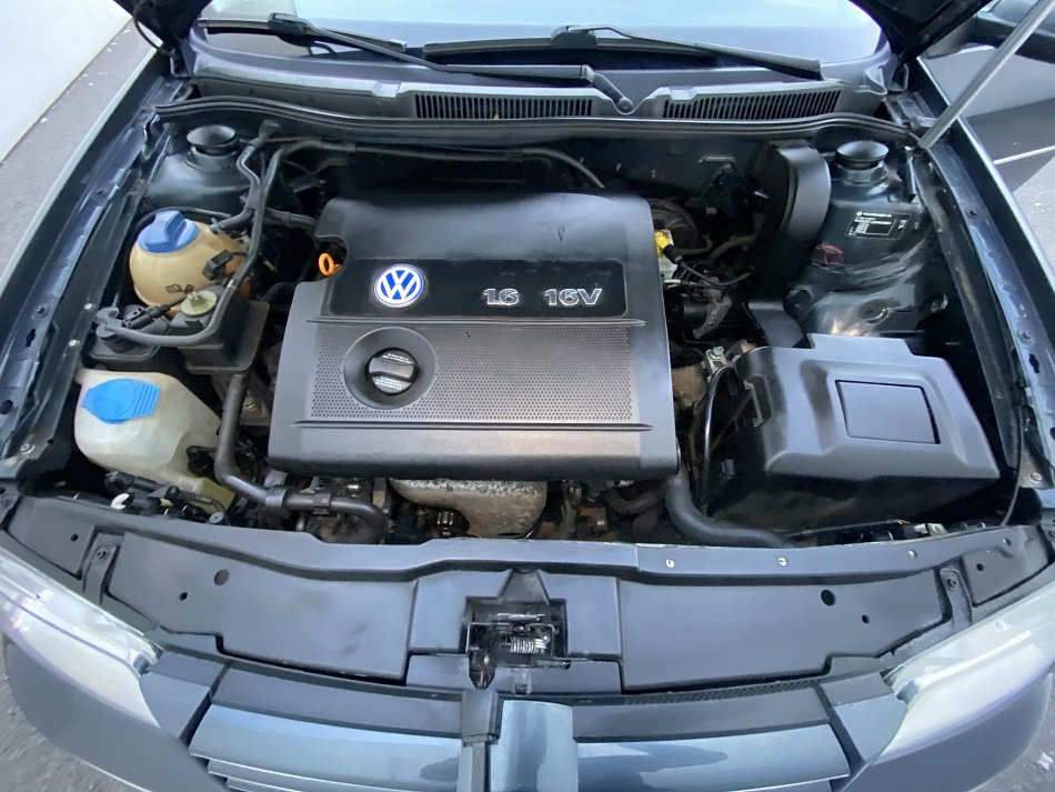 Volkswagen Bora 1.6i 