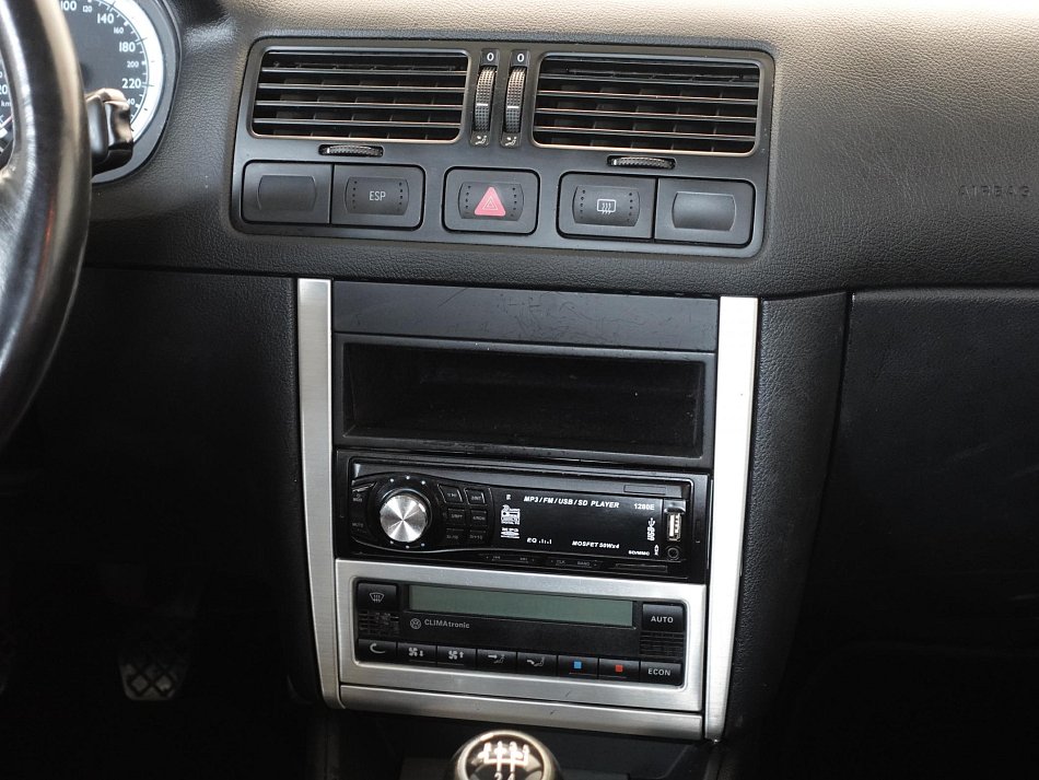 Volkswagen Bora 1.6i 