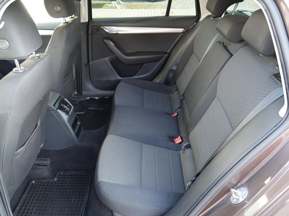 Škoda Octavia III 1.6 TDi  Business plus