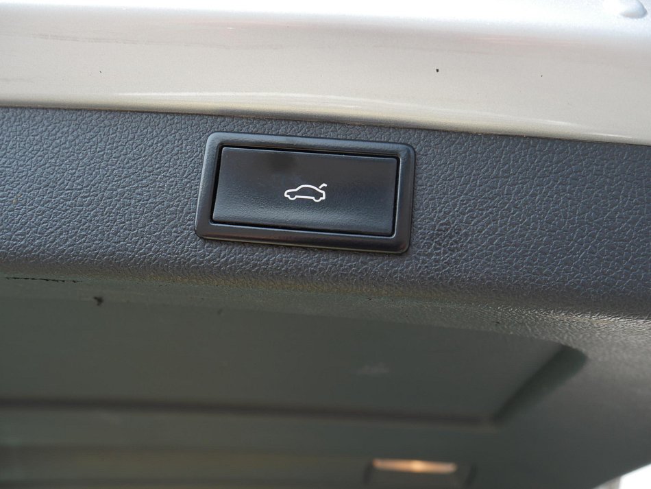 Škoda Superb II 2.0TDi Elegance