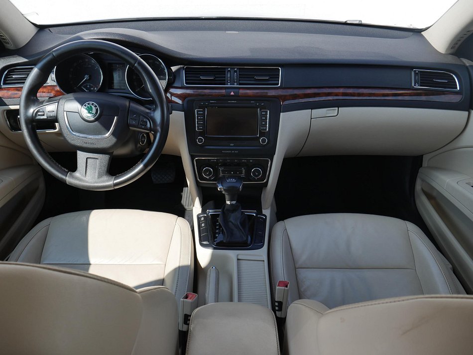 Škoda Superb II 2.0TDi Elegance
