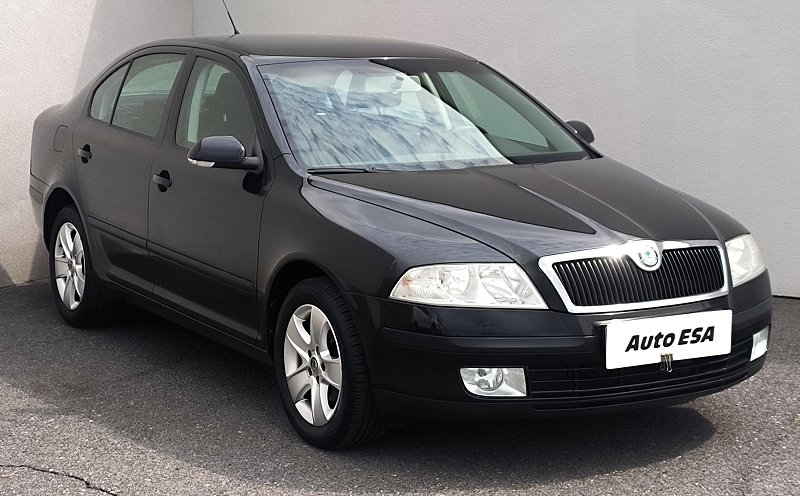 Škoda Octavia II 1.6 FSI Elegance