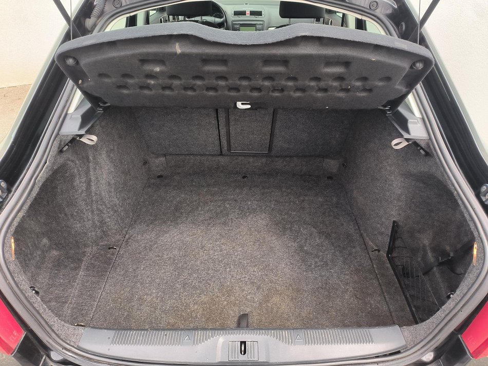 Škoda Octavia II 1.6 FSI Elegance
