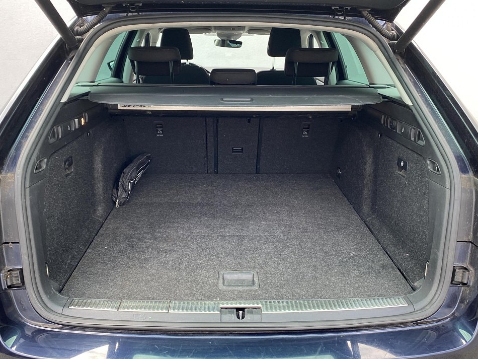 Škoda Superb III 1.8 TSi Style