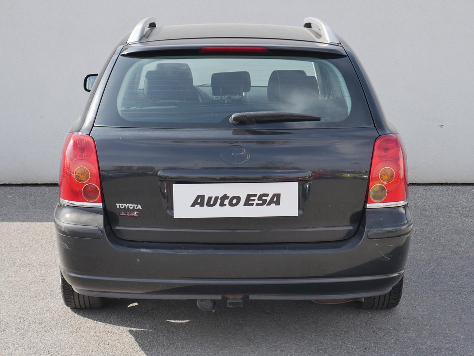 Toyota Avensis 1.8 i 