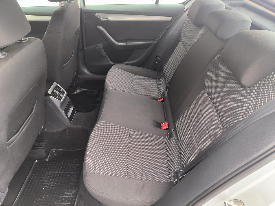 Škoda Octavia III 1.6 TDi Ambition
