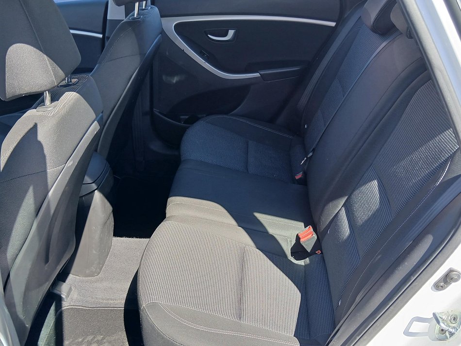 Hyundai I30 1.6i 