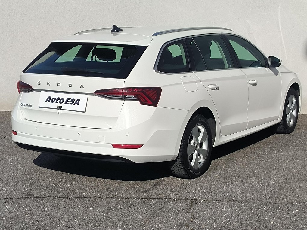 Škoda Octavia IV 1.5 TSI Style