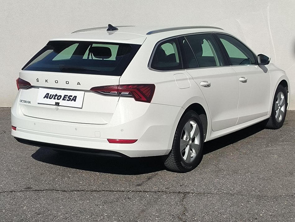 Škoda Octavia IV 1.5 TSI Style