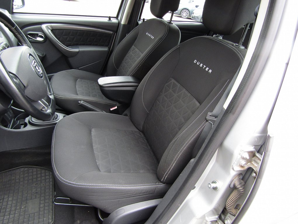 Dacia Duster 1.6 i 
