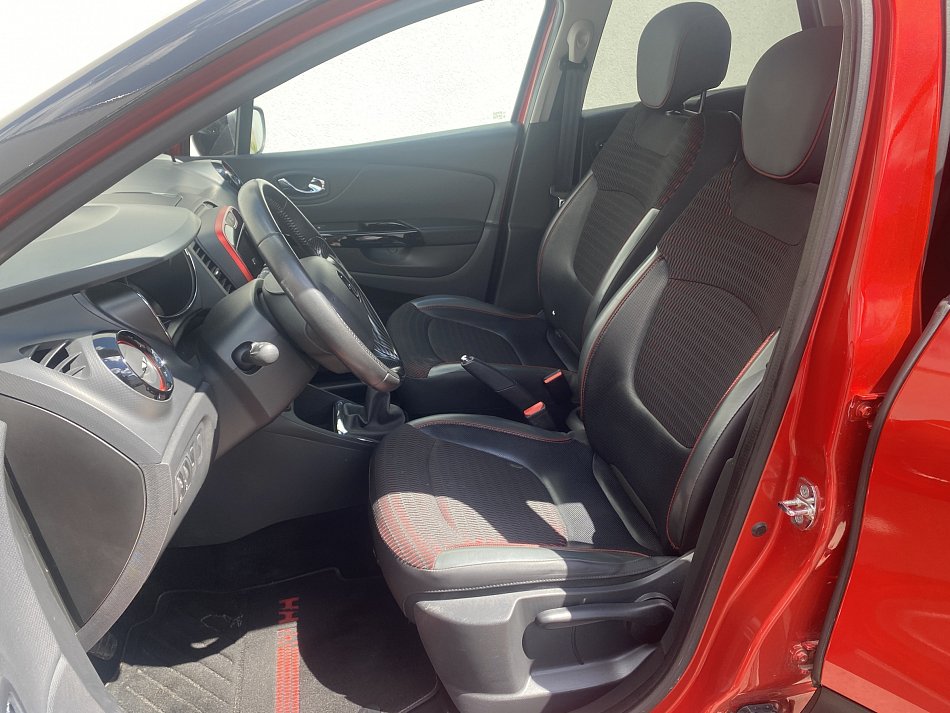 Renault Captur 0.9TCe Helly Hansen