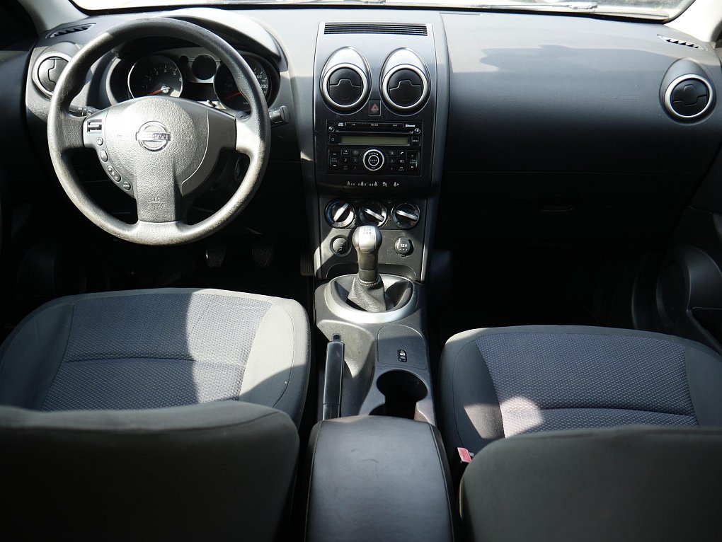Nissan Qashqai 1.6i 