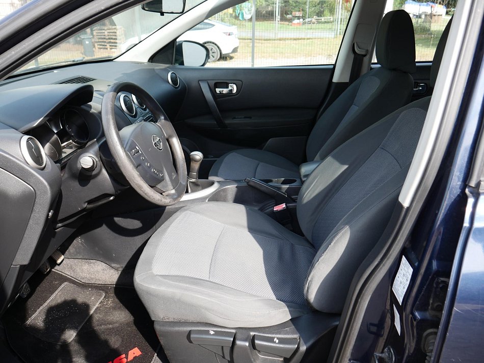 Nissan Qashqai 1.6i 