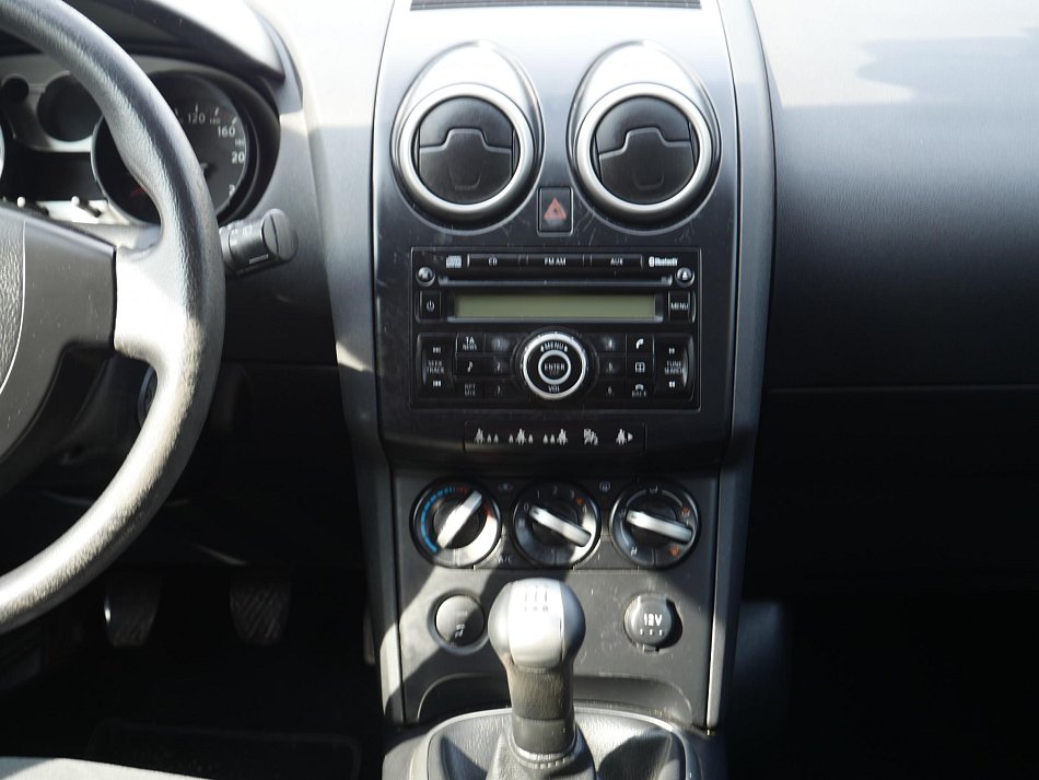 Nissan Qashqai 1.6i 