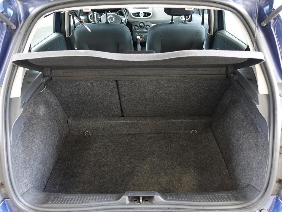Renault Clio 1.6i 