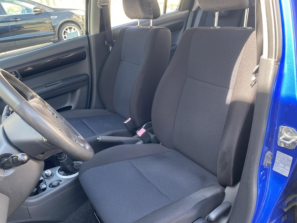 Suzuki Swift 1.3i 