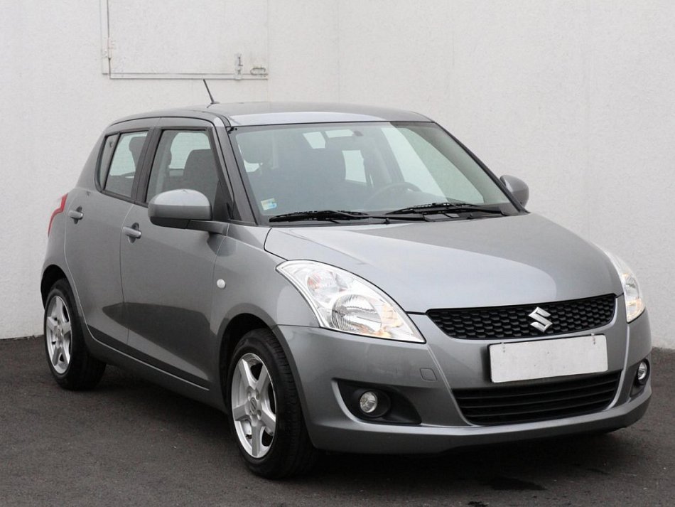 Suzuki Swift 1.5i 