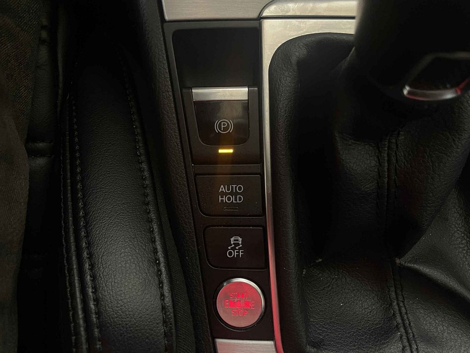 Volkswagen Passat 1.6 TDi Highline