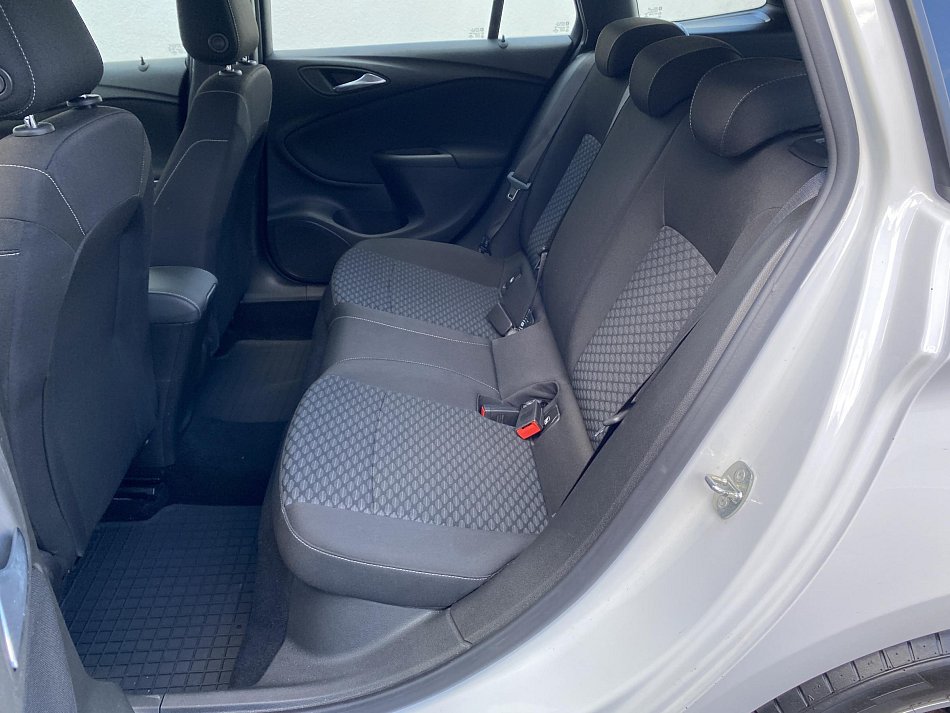 Opel Astra 1.6 CDTi Enjoy