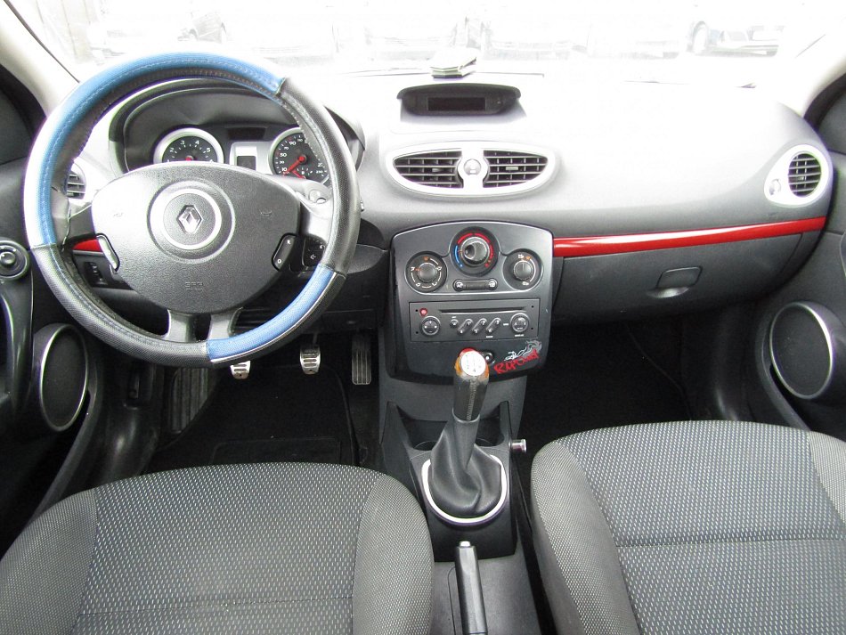 Renault Clio 1.2 i 