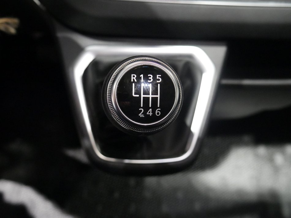 Renault Trafic 2.0dCi  L2 8míst