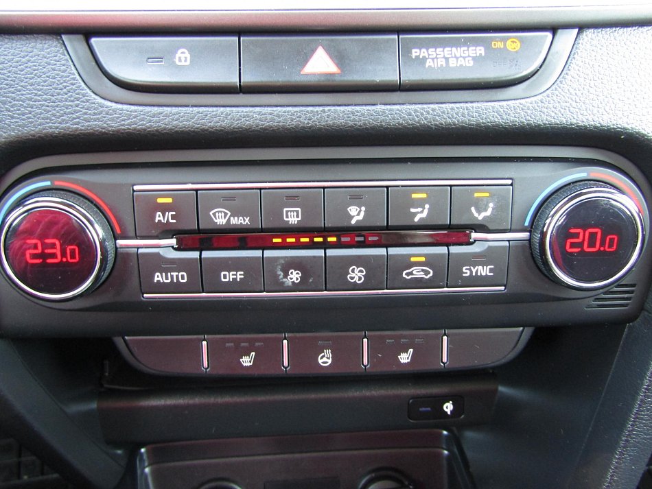 Kia Ceed 1.6 CRDi Exclusive