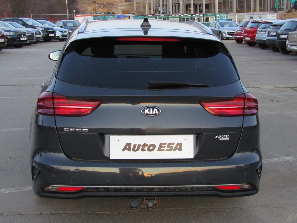Kia Ceed 1.6 CRDi Exclusive