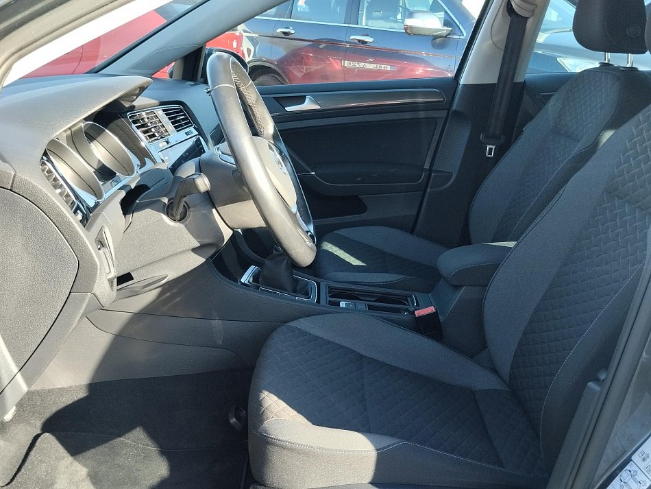 Volkswagen Golf 1.0 TSi Join