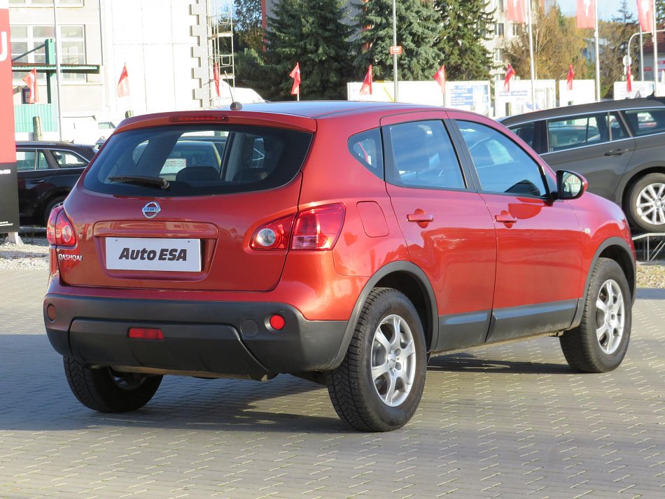 Nissan Qashqai 2.0i 