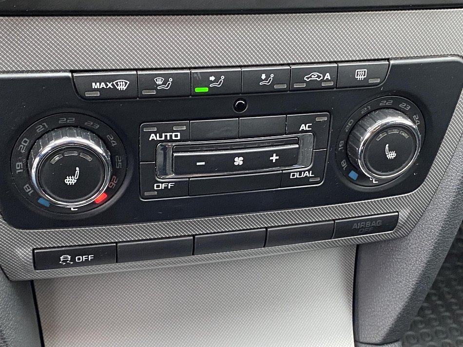 Škoda Octavia II 1.6 TDi Elegance