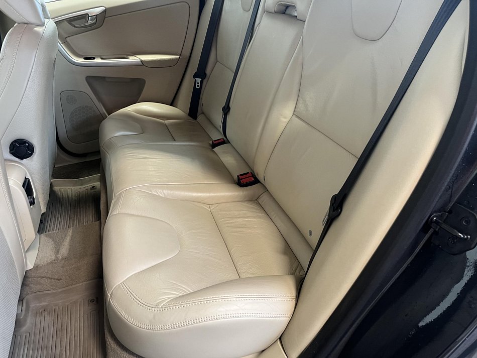 Volvo XC60 2.4 D Kinetic AWD