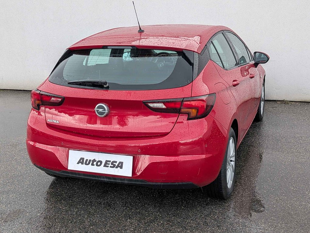 Opel Astra 1.2 PT  +