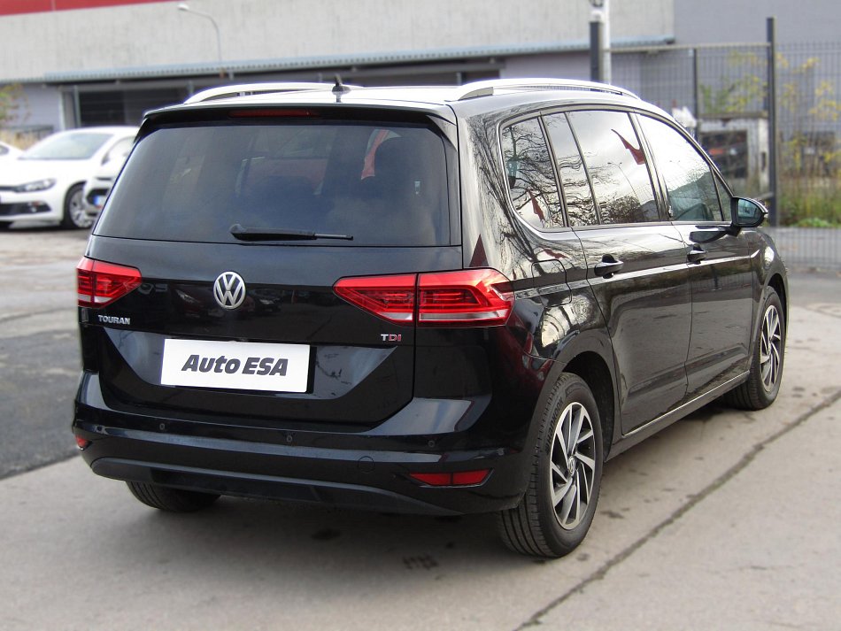 Volkswagen Touran 1.6 TDI Sound