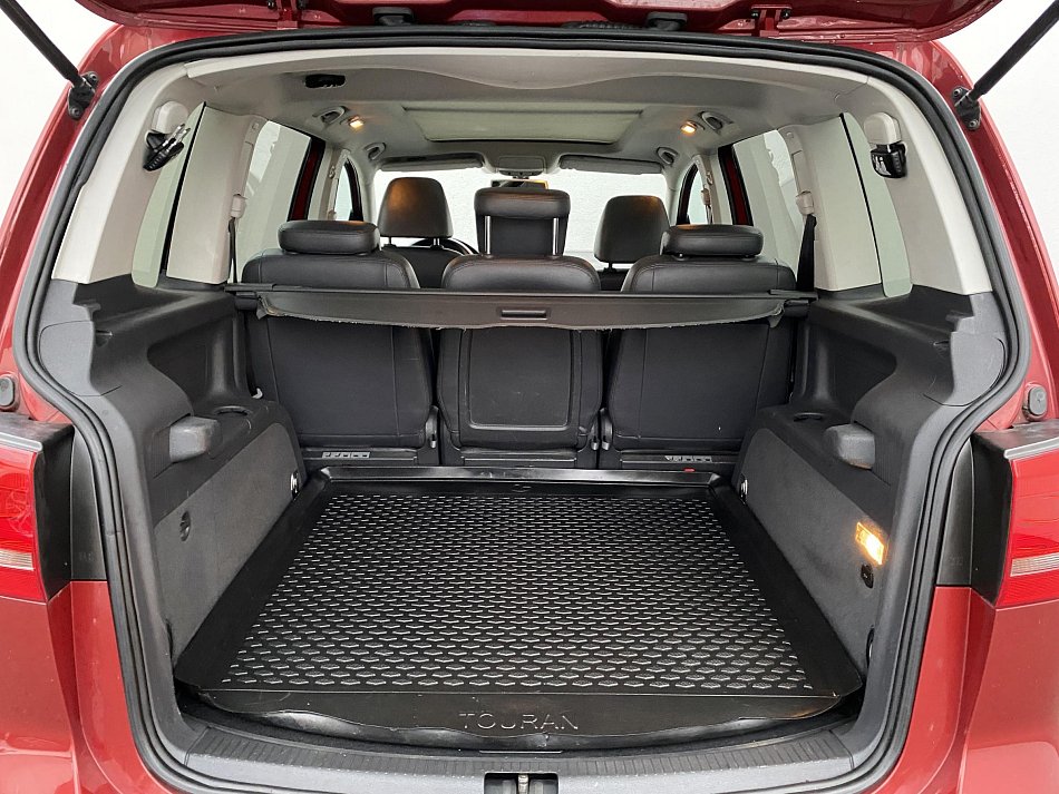 Volkswagen Touran 2.0 TDi Highline