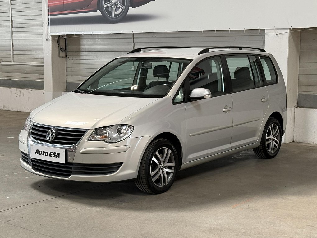 Volkswagen Touran 1.5i 
