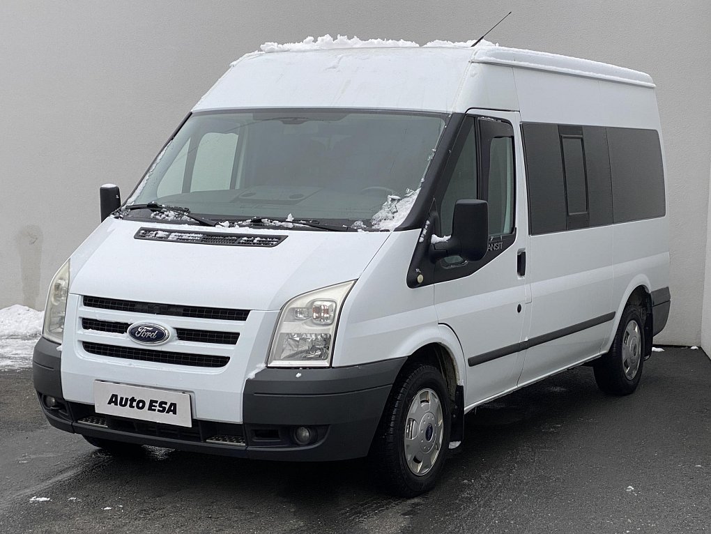 Ford Transit 2.2TDCi Trend L2H2 9míst